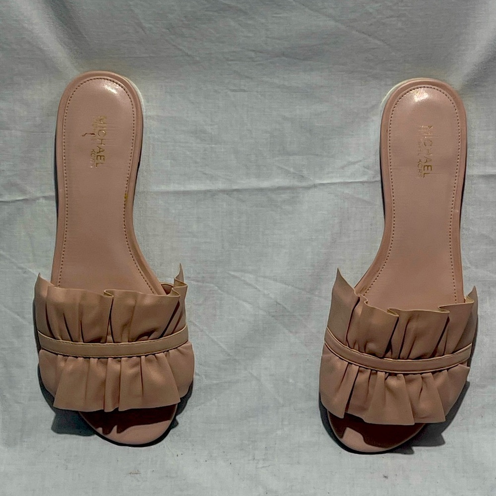 MICHAEL Michael Kors Women's Bella Slide Size 7.